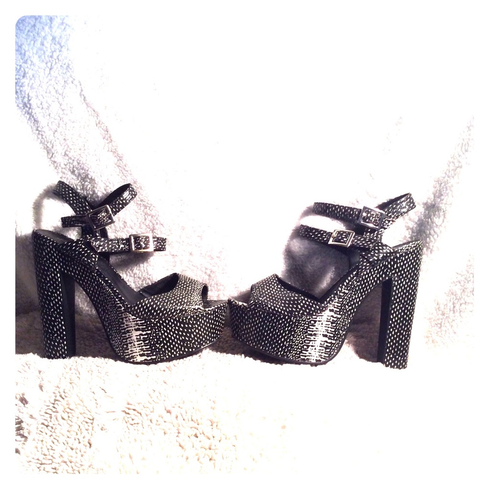 Statement platform heels